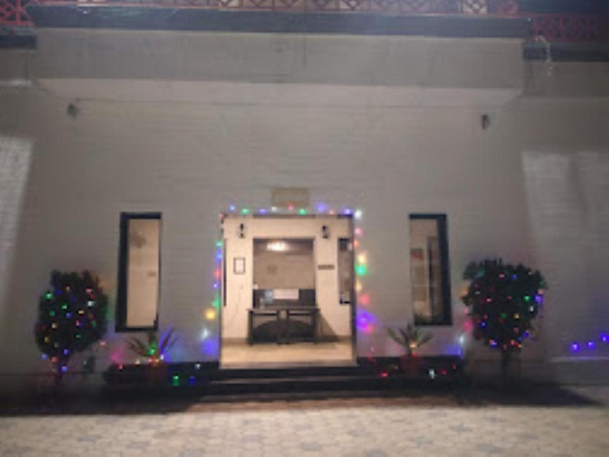 Mp Tourist Bunglow , Chitrakoot Hotel Sitapur Muafi Buitenkant foto