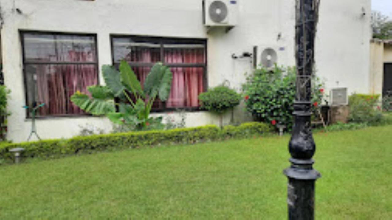 Mp Tourist Bunglow , Chitrakoot Hotel Sitapur Muafi Buitenkant foto